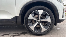 Volvo XC40 2.0 B4P Ultimate Dark 5dr Auto Petrol Estate